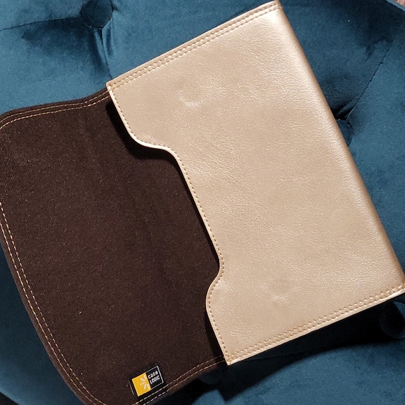 Logic case - Picture 4 of 7